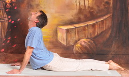 Bhujangasana 2-Kobra 2